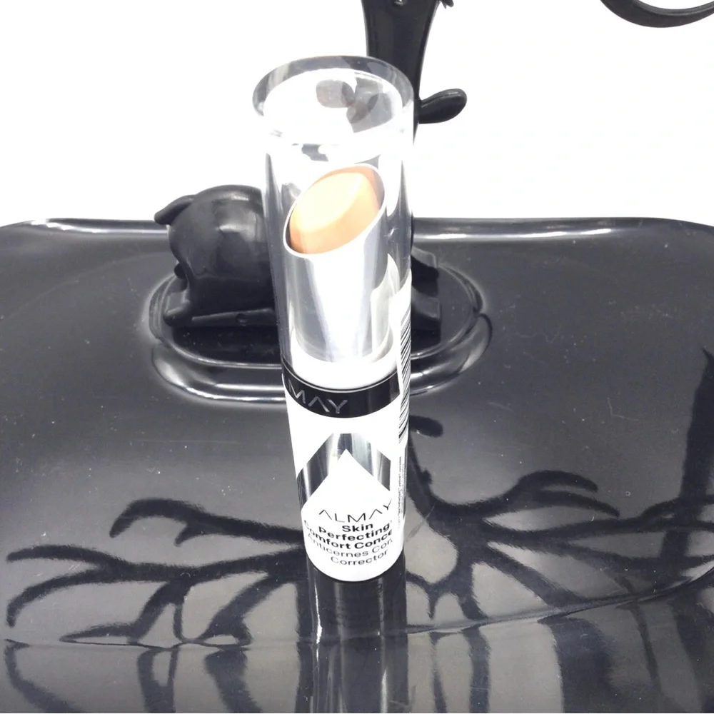Almay Smart Shade Skin Tone Matching Makeup - Cream. New